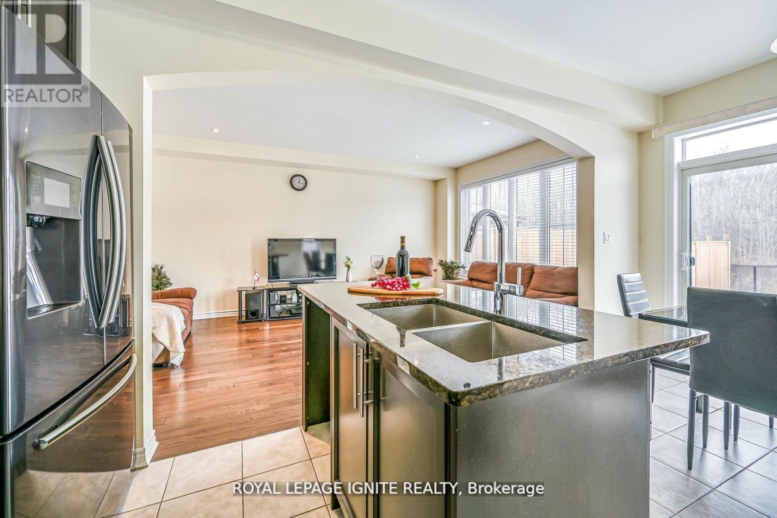 Property at 20 QUEEN MARY BOULEVARD image 4