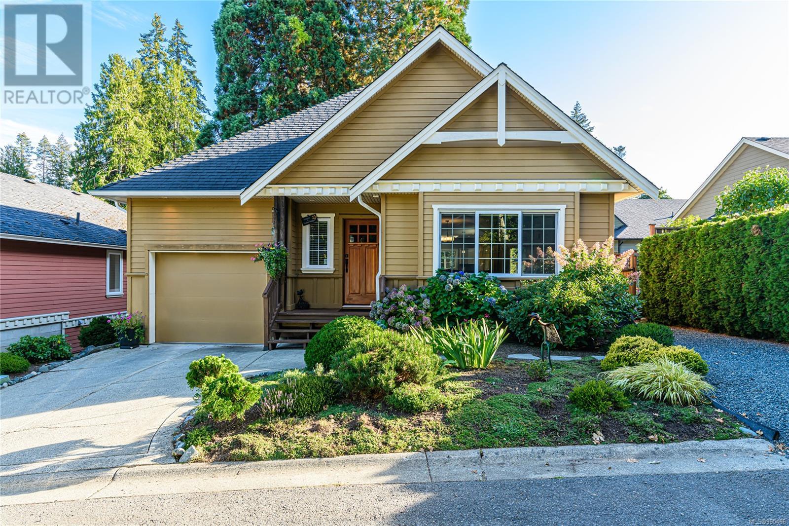 Property at 3 3134 Manor Dr image 1