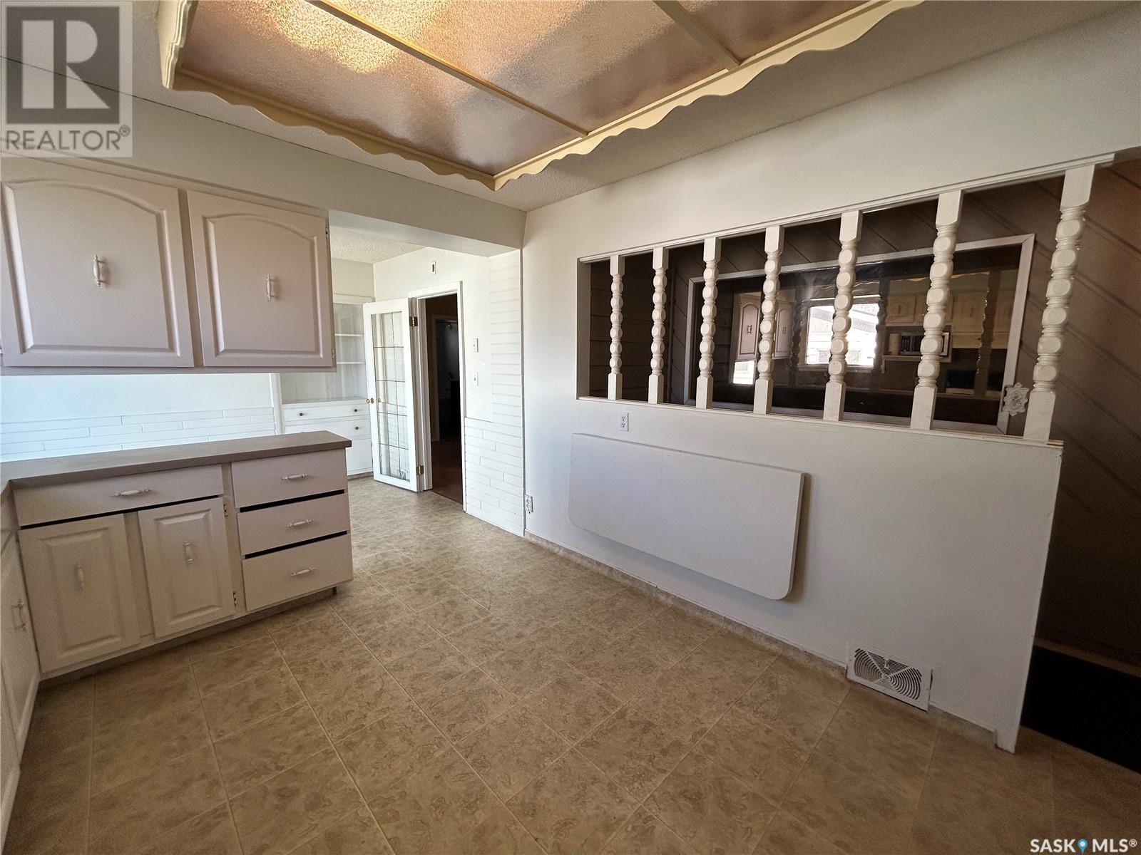 Property at 521 3rd STREET image 5
