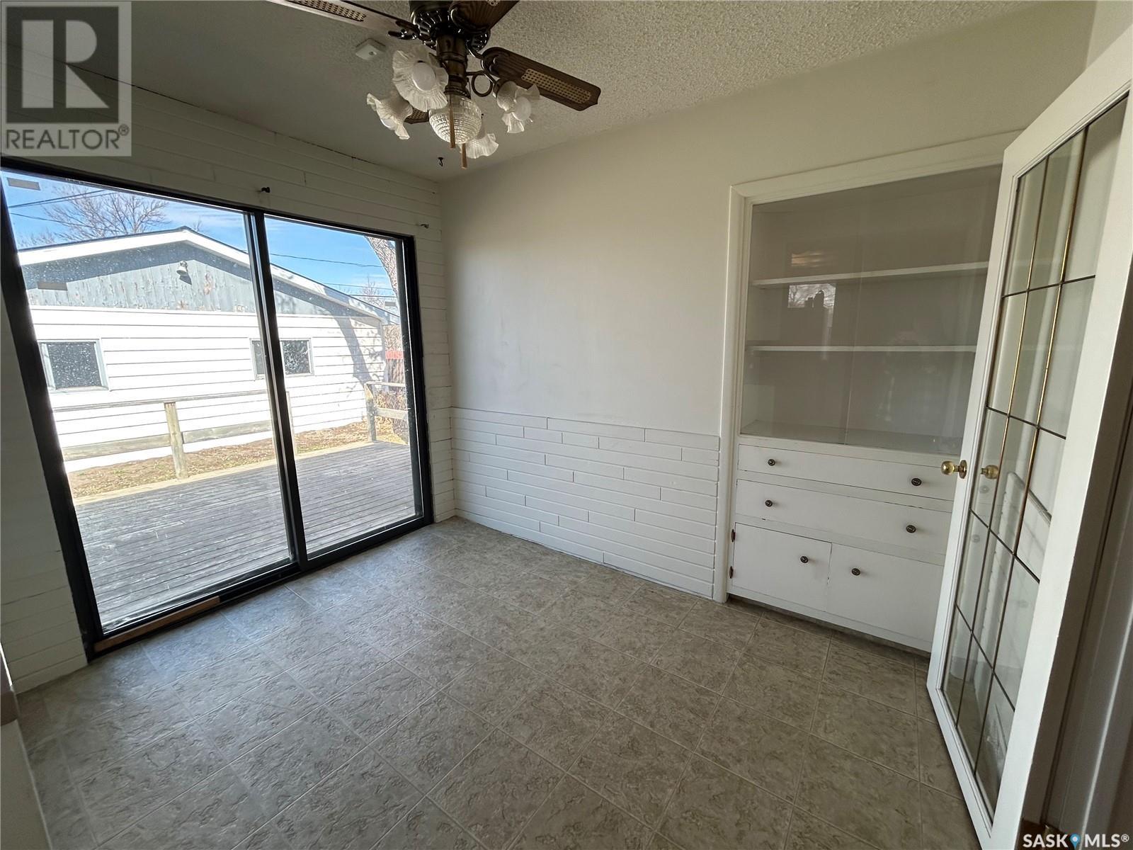 Property at 521 3rd STREET image 4