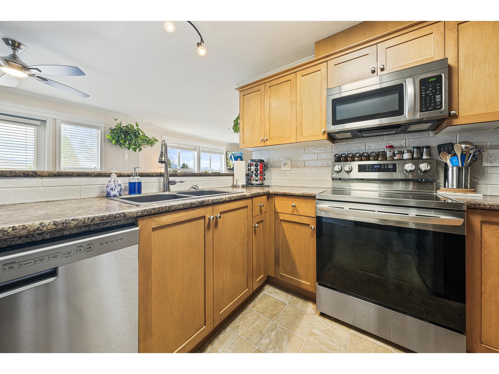 301 8933 Edward Street, Chilliwack Proper West, Chilliwack, British Columbia  V2P 4E2 - Photo 7 - R2990972