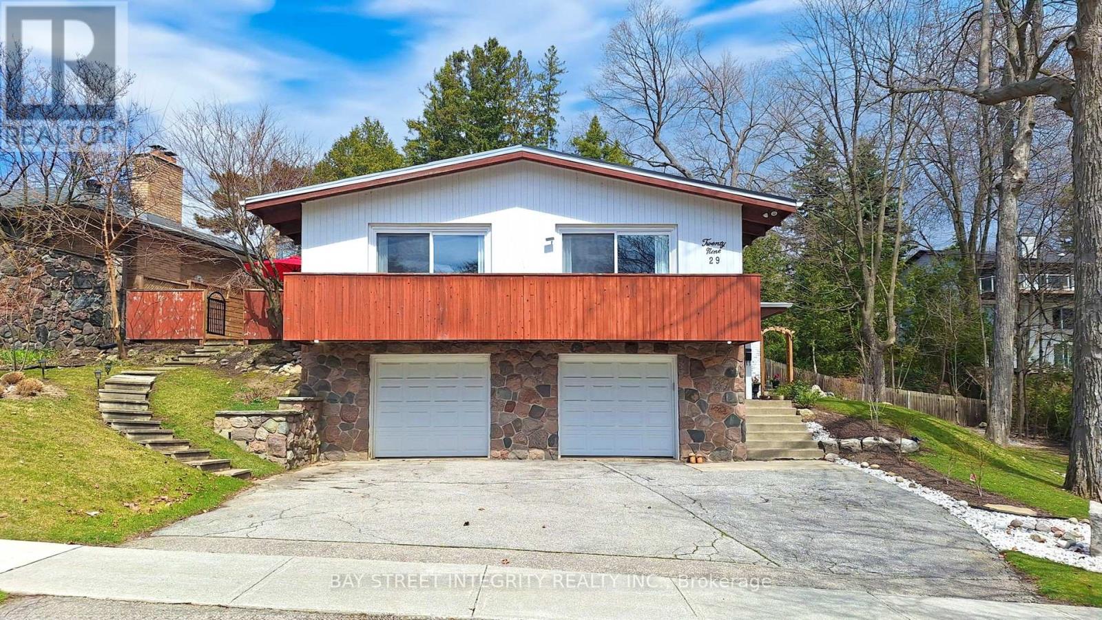 Property at 29 RUDEN CRESCENT image 1