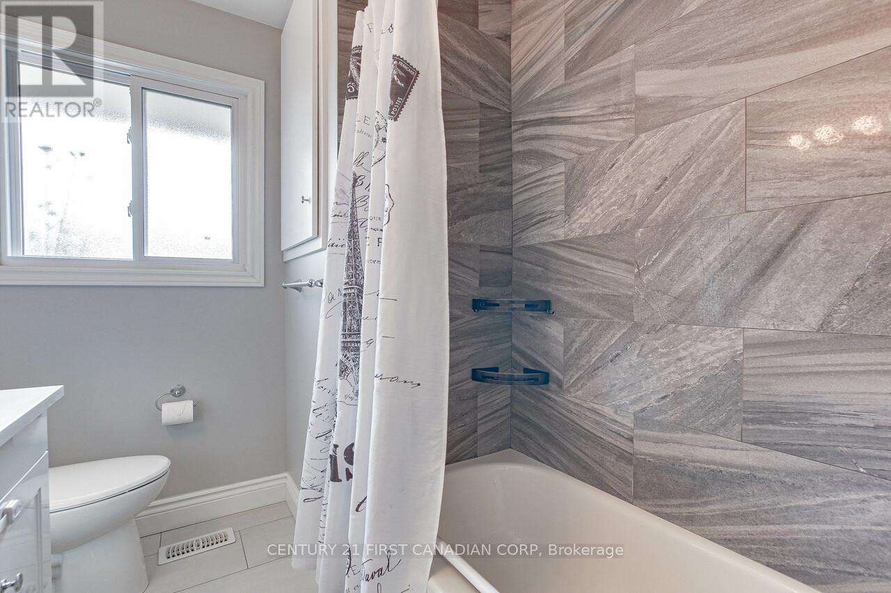 393 Chippendale Crescent, London South, Ontario  N5Z 3G1 - Photo 17 - X12086514