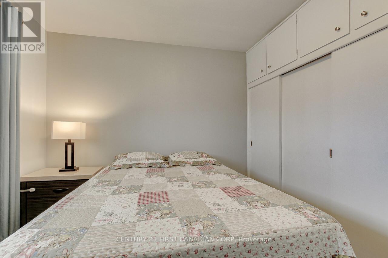 393 Chippendale Crescent, London South, Ontario  N5Z 3G1 - Photo 22 - X12086514