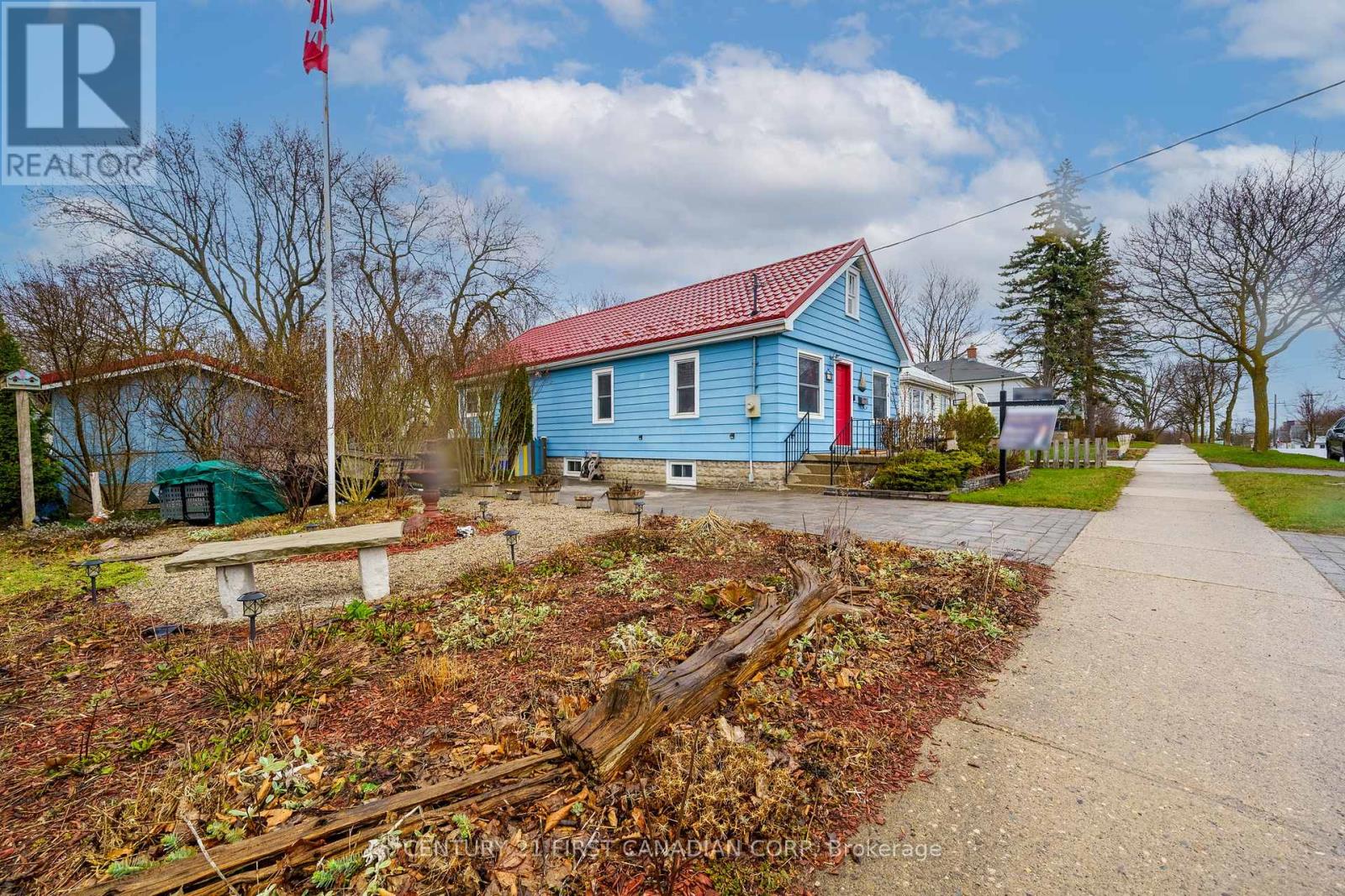 Photo 2 of 22 for 55 Mcnay Street