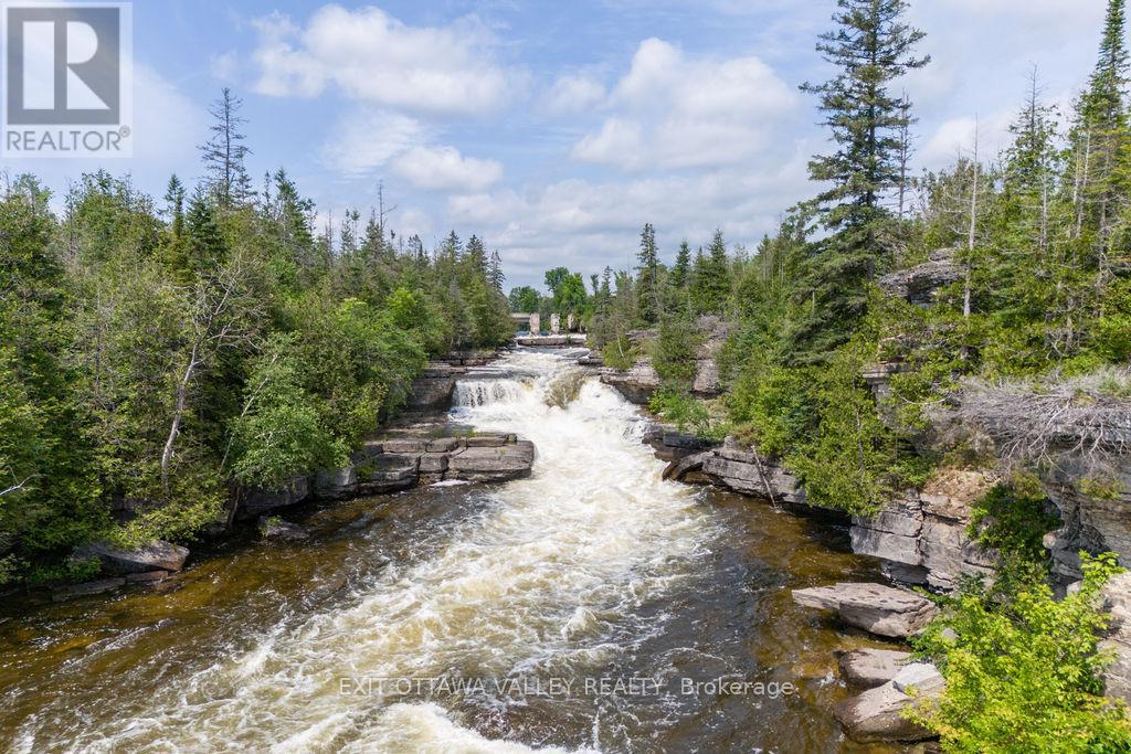 1244 Fourth Chute Road, Bonnechere Valley, Ontario  K0J 1S0 - Photo 25 - X12086627