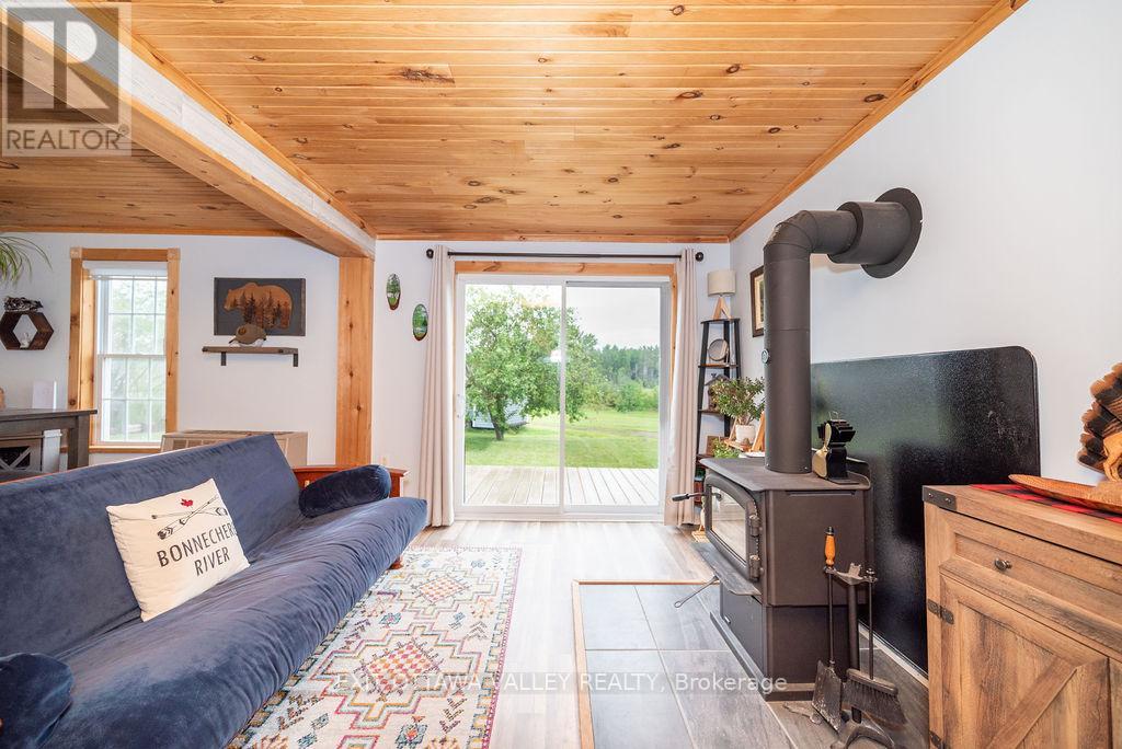 1244 Fourth Chute Road, Bonnechere Valley, Ontario  K0J 1S0 - Photo 6 - X12086627