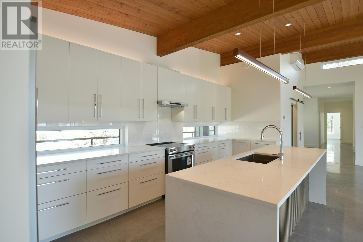 Property at 13246 PINEHAVEN HEIGHTS image 4