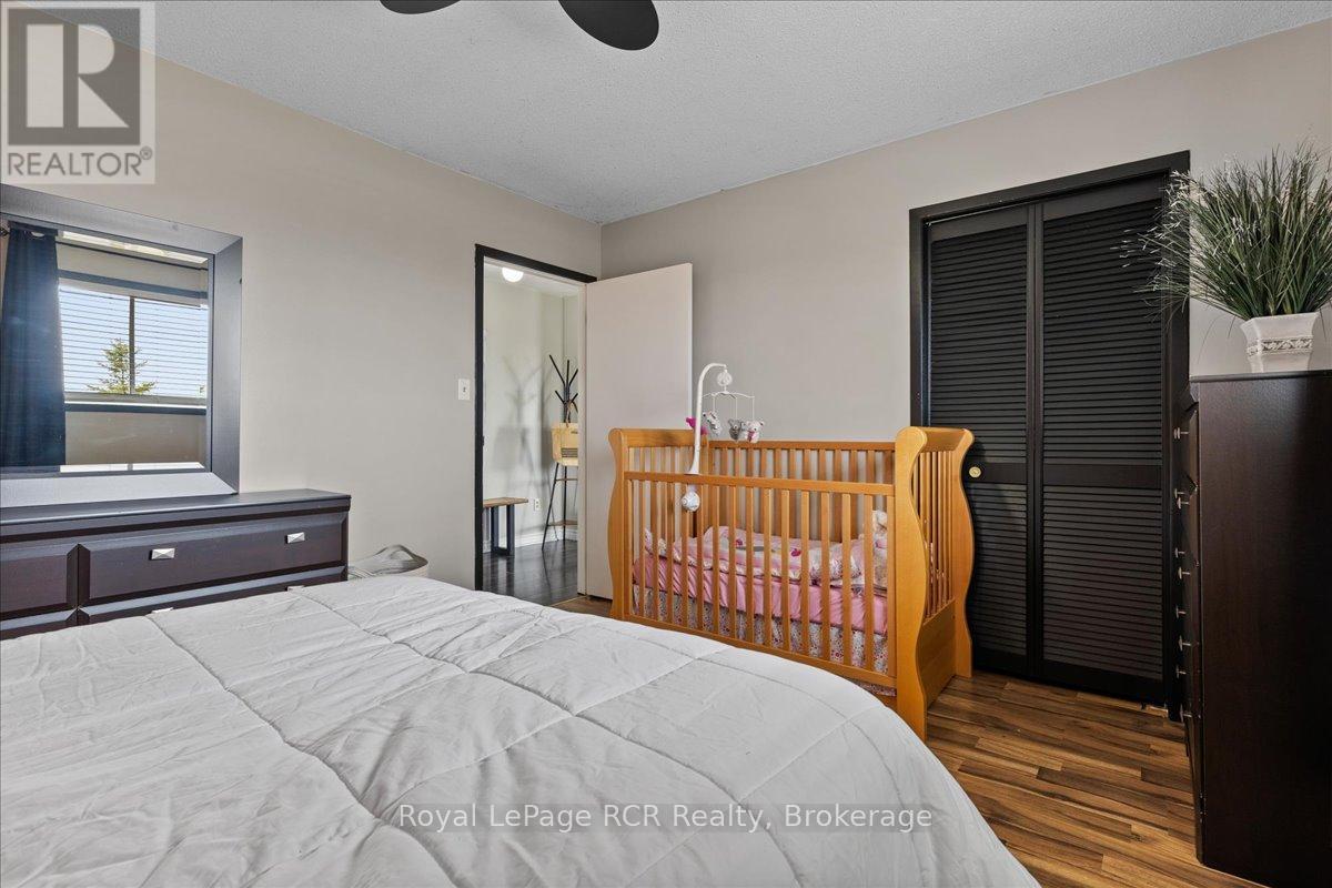 8008 Wellington Road 7 Road, Mapleton, Ontario  N0G 2K0 - Photo 11 - X12086519