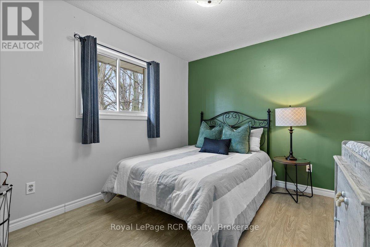 8008 Wellington Road 7 Road, Mapleton, Ontario  N0G 2K0 - Photo 25 - X12086519