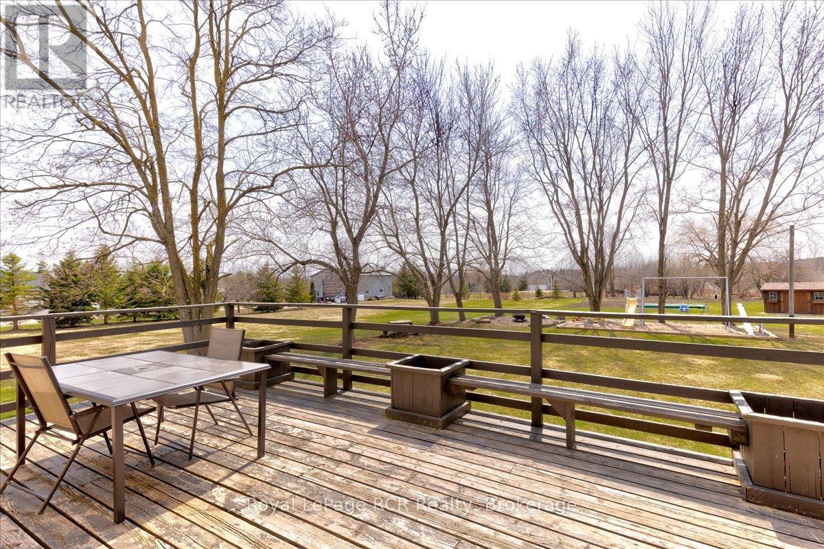 8008 Wellington Road 7 Road, Mapleton, Ontario  N0G 2K0 - Photo 39 - X12086519