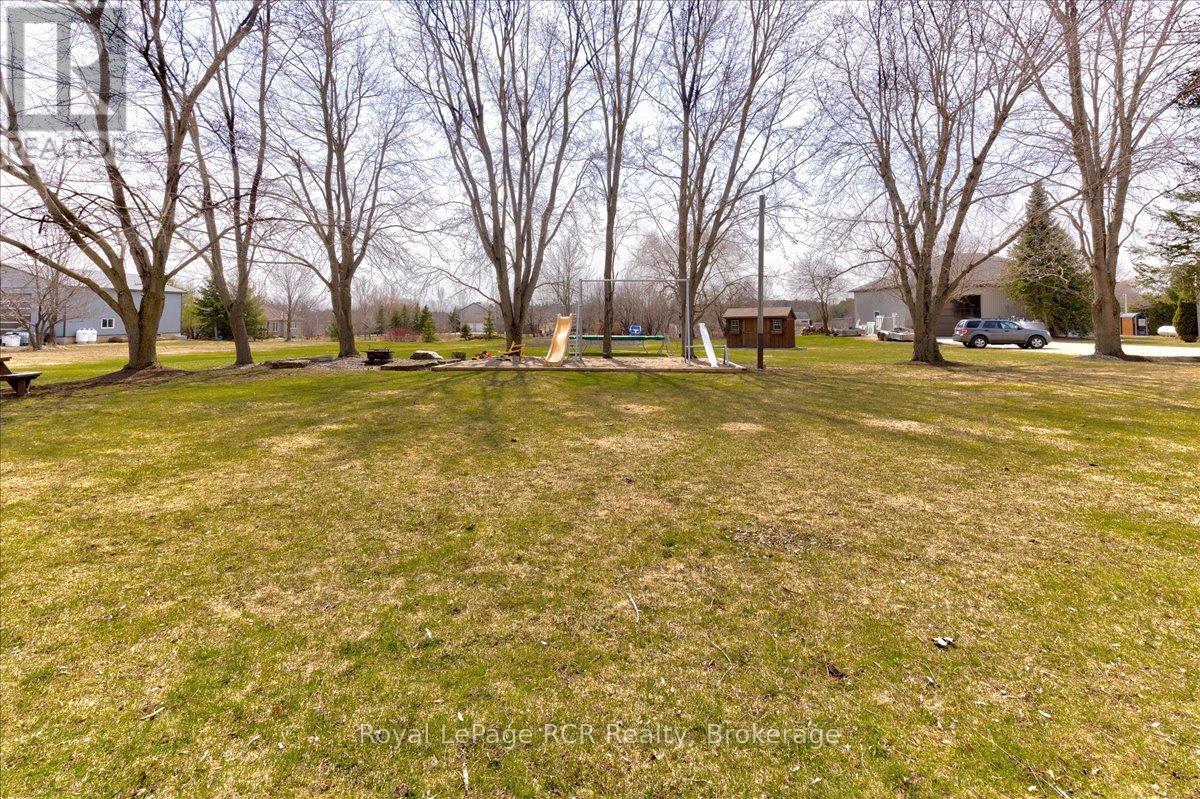 8008 Wellington Road 7 Road, Mapleton, Ontario  N0G 2K0 - Photo 40 - X12086519
