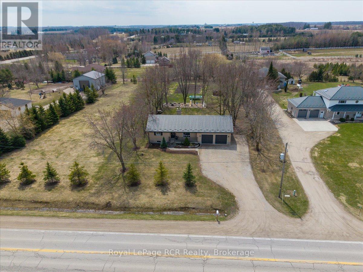 8008 Wellington Road 7 Road, Mapleton, Ontario  N0G 2K0 - Photo 45 - X12086519