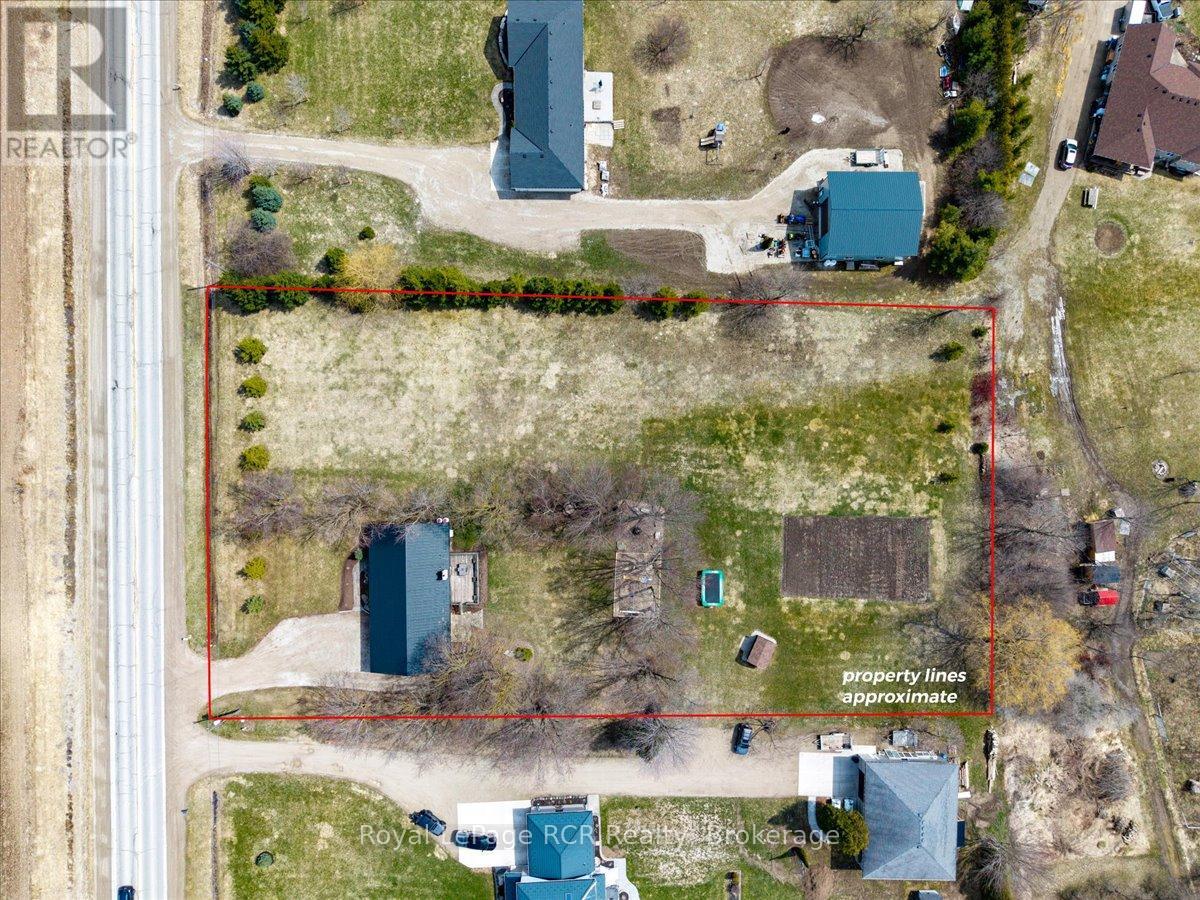 8008 Wellington Road 7 Road, Mapleton, Ontario  N0G 2K0 - Photo 48 - X12086519