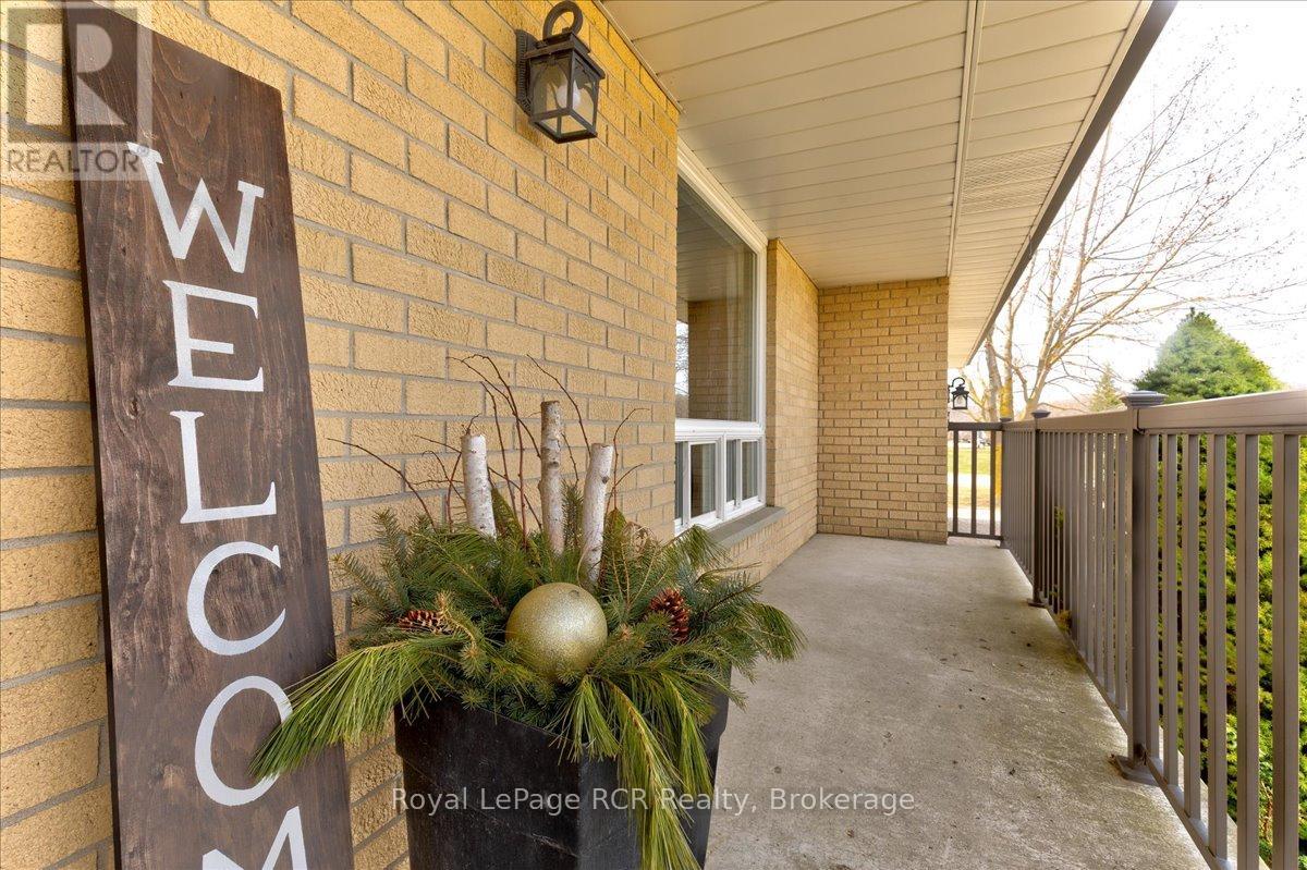 8008 Wellington Road 7 Road, Mapleton, Ontario  N0G 2K0 - Photo 5 - X12086519