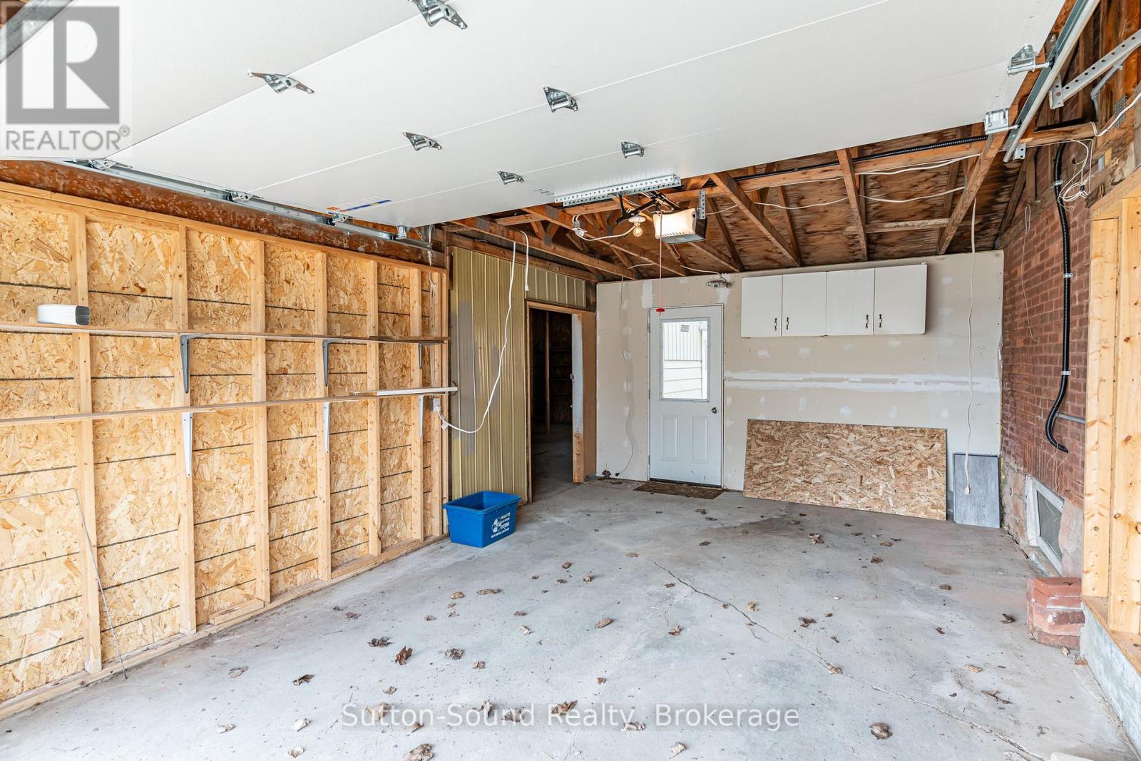 2348 5th Avenue W, Owen Sound, Ontario  N4K 5C6 - Photo 16 - X12086545