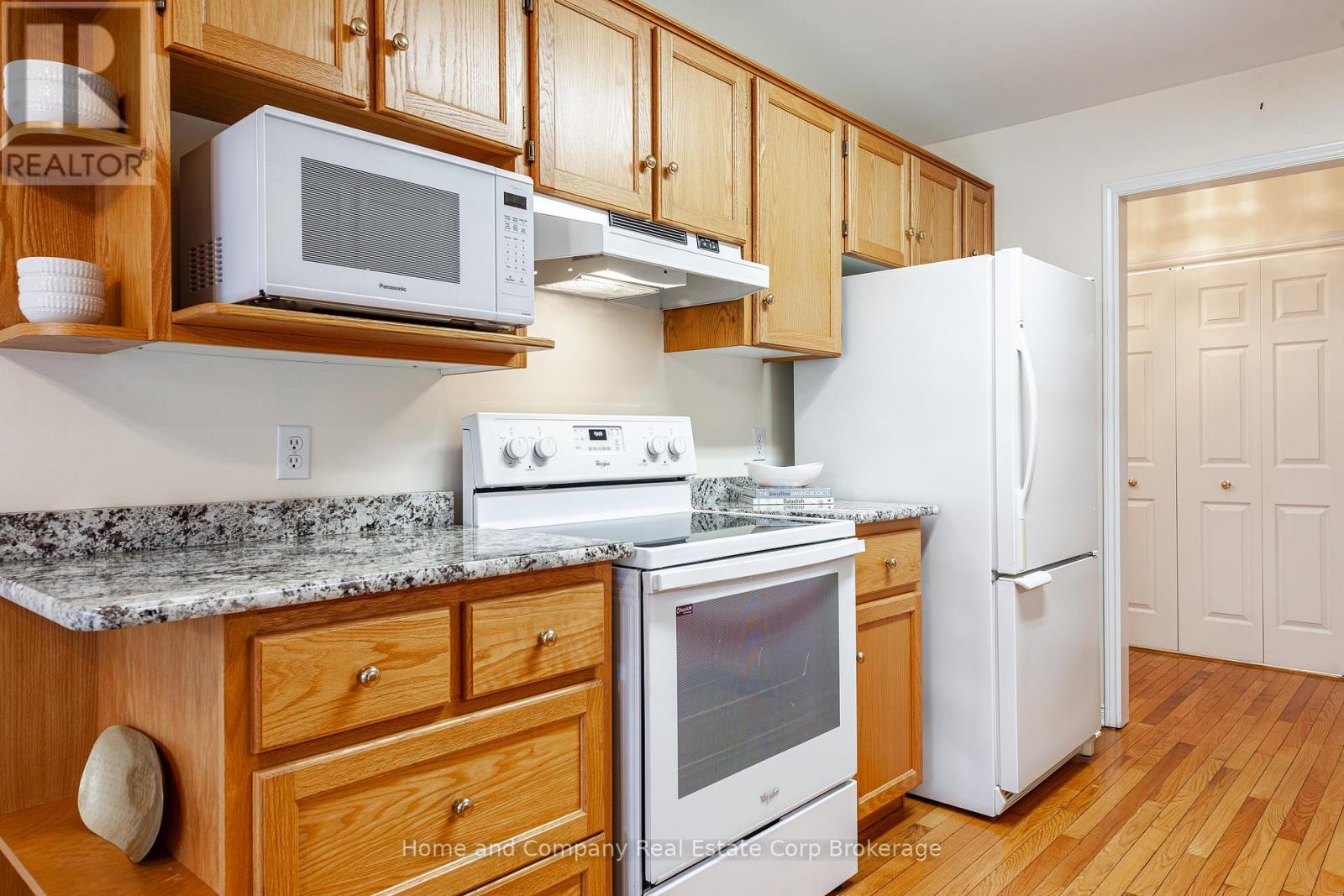 16 - 300 John Street S, Stratford, Ontario  N5A 7V5 - Photo 13 - X12086632