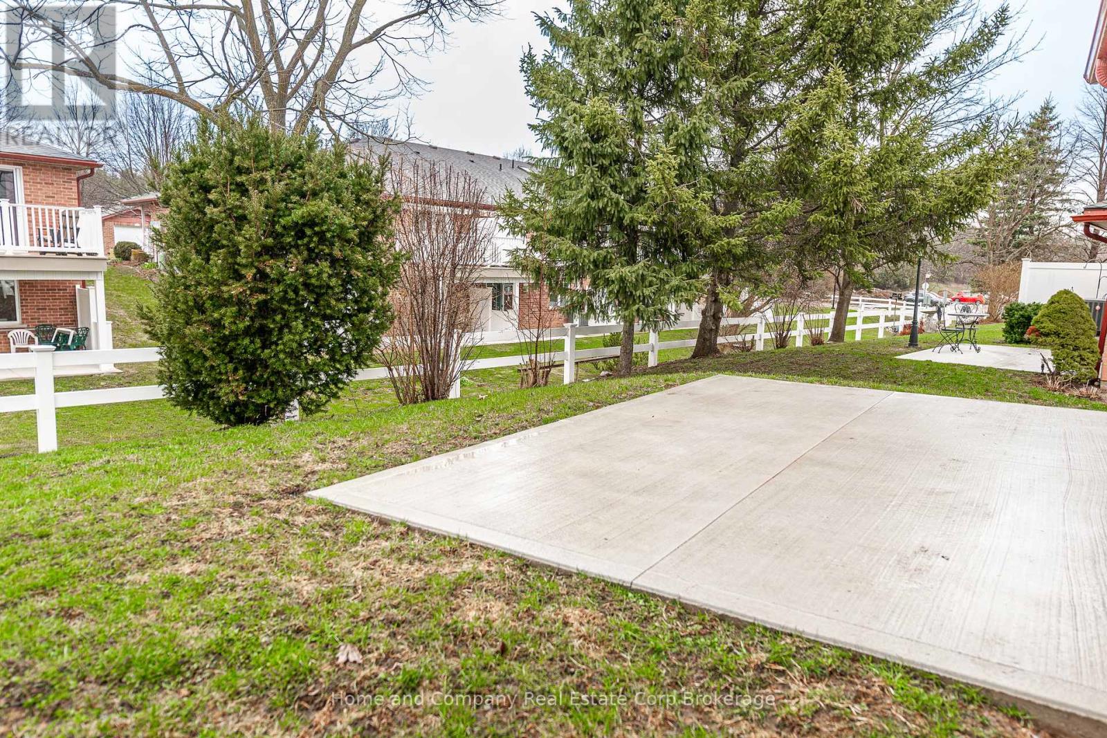 16 - 300 John Street S, Stratford, Ontario  N5A 7V5 - Photo 37 - X12086632