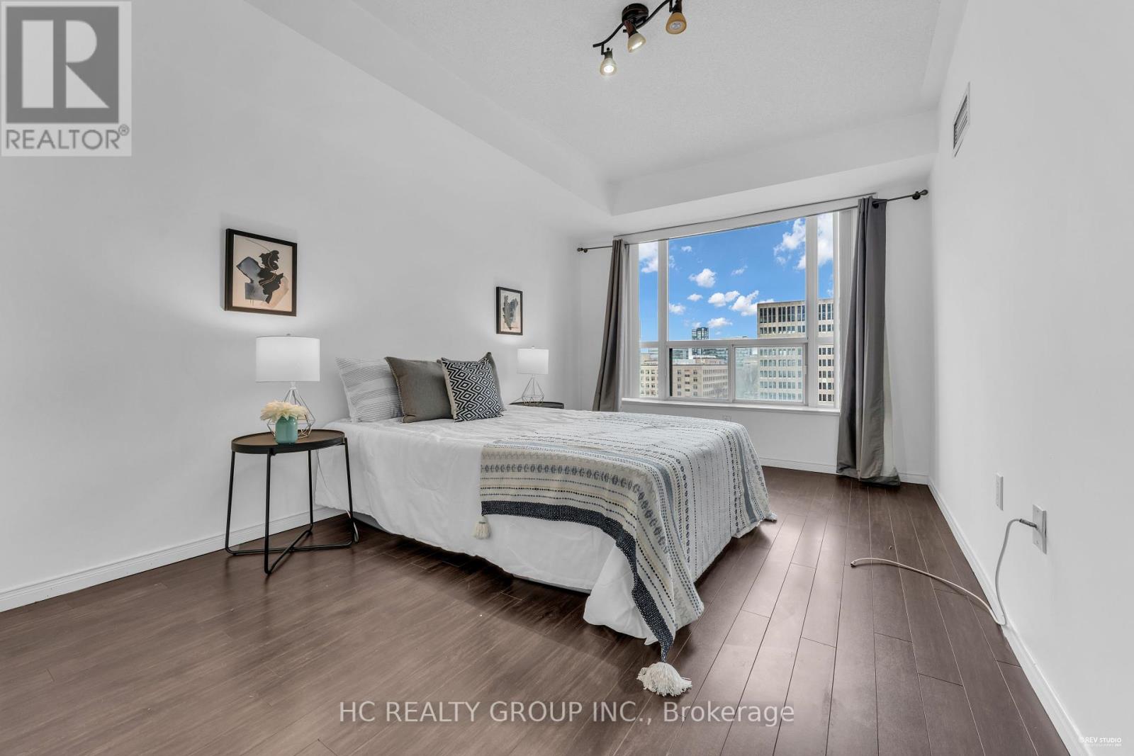 1011 - 889 Bay Street, Toronto, Ontario  M5S 3K5 - Photo 23 - C12086626