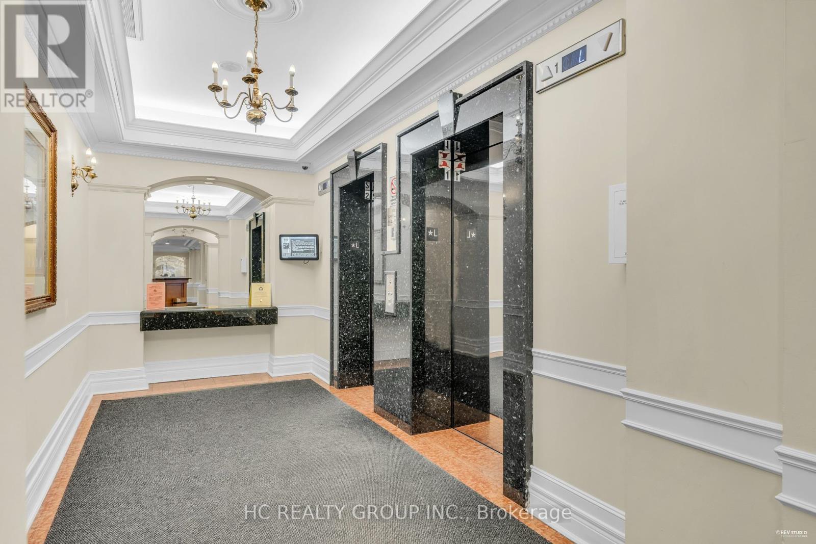 1011 - 889 Bay Street, Toronto, Ontario  M5S 3K5 - Photo 3 - C12086626