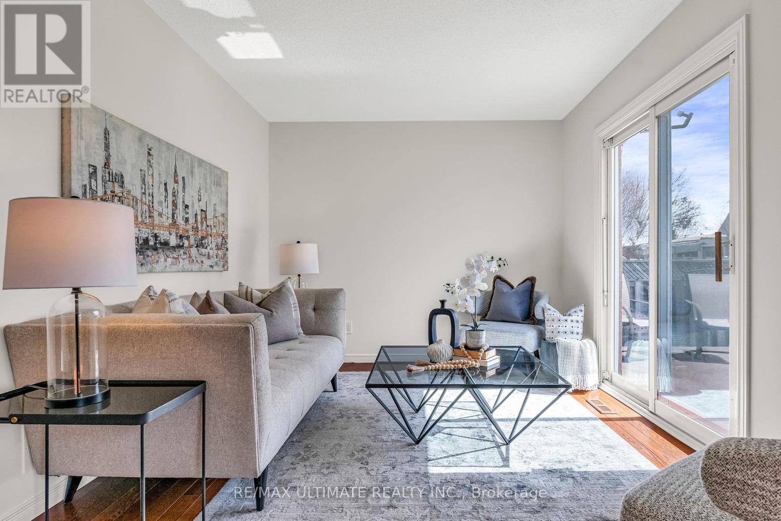1555 Parish Lane, Oakville, Ontario  L6M 2Z6 - Photo 11 - W12086521