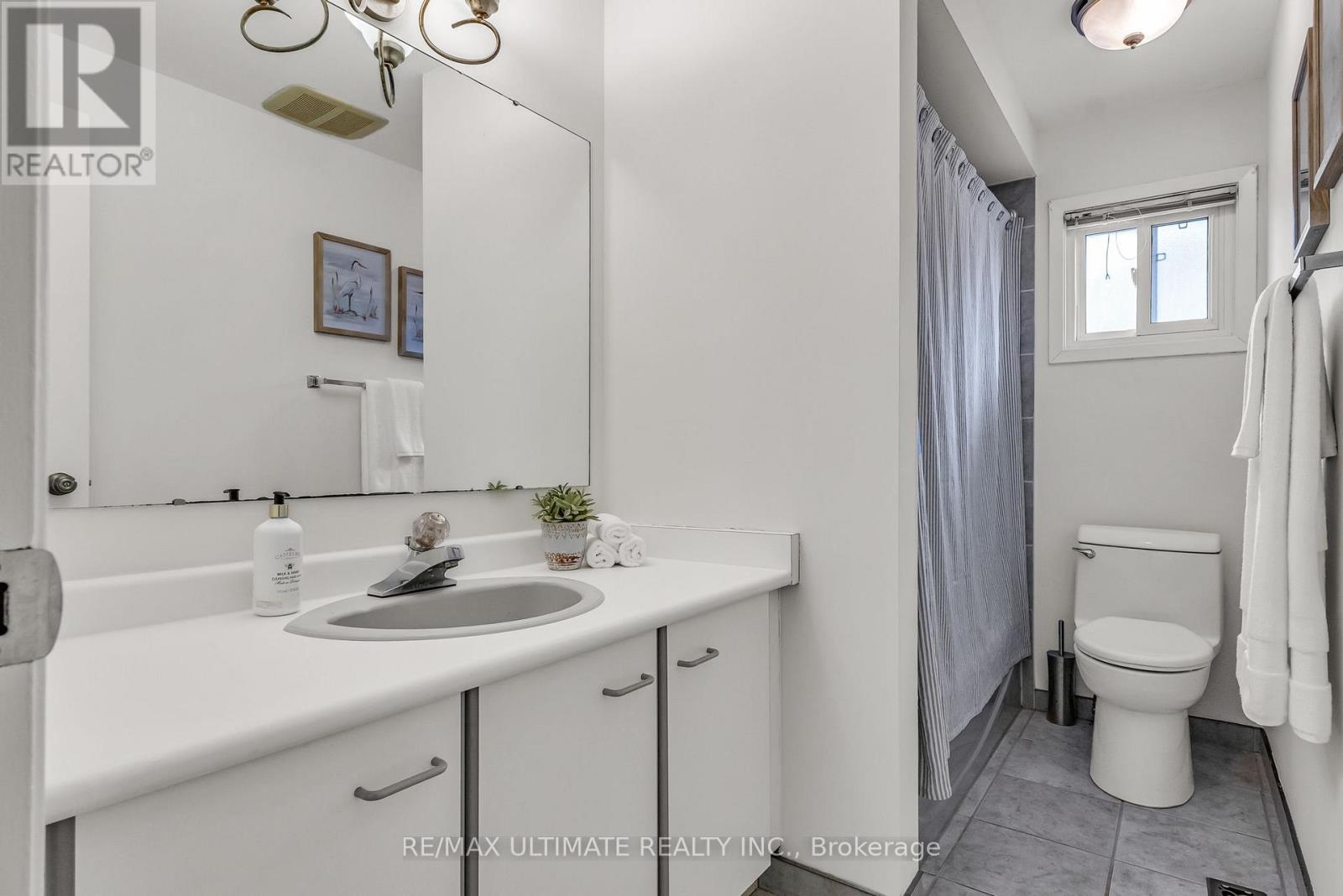 1555 Parish Lane, Oakville, Ontario  L6M 2Z6 - Photo 29 - W12086521