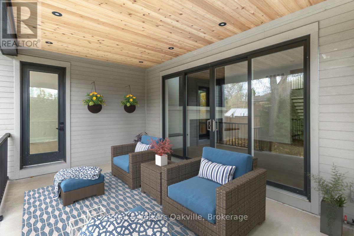 Property at 601 MAPLEHURST AVENUE image 5