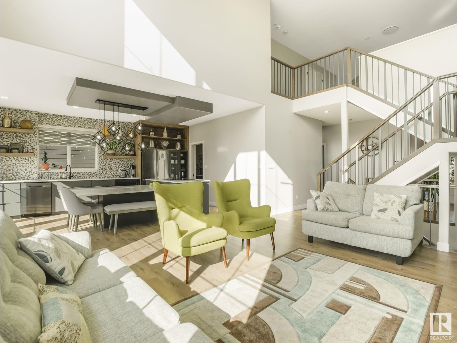 Property at 1467 Howes CR SW SW image 3