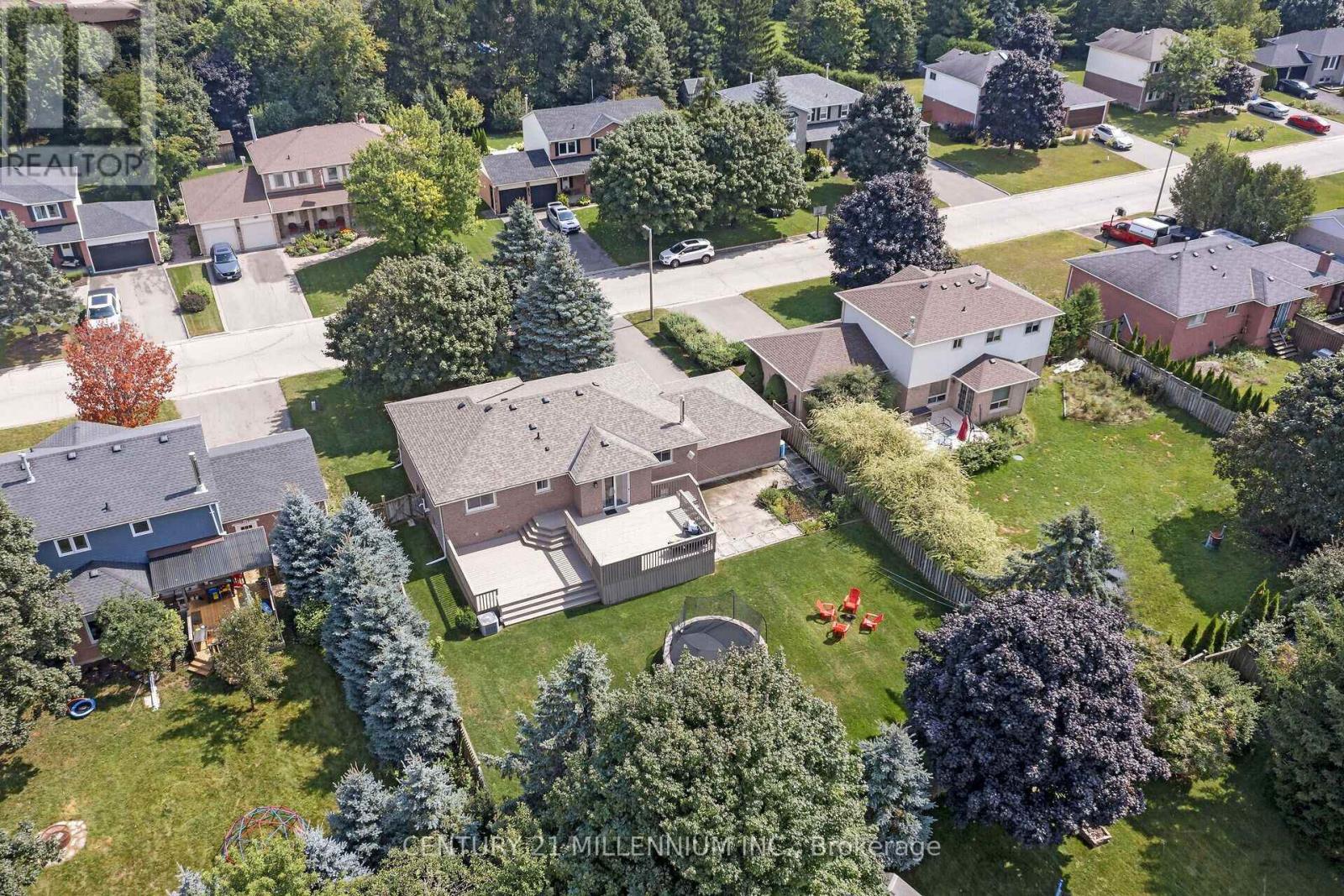 38 Erinlea Crescent, Erin, Ontario  N0B 1T0 - Photo 40 - X12086590