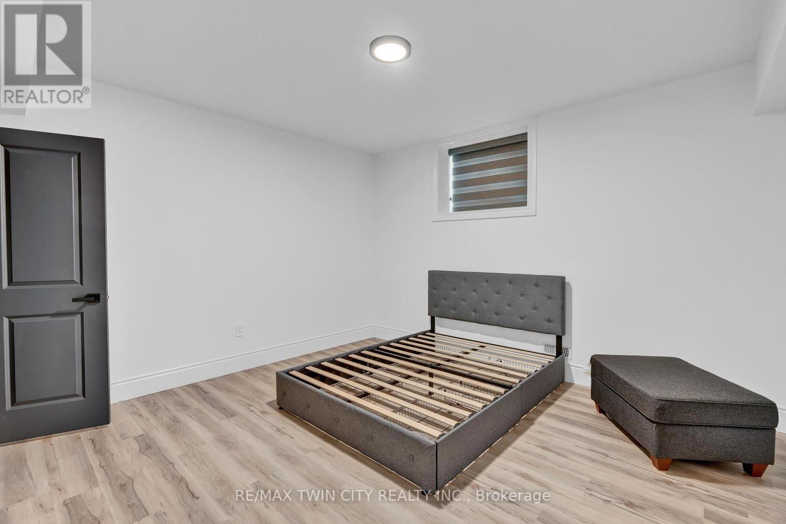 10175 Merrywood Drive, Lambton Shores (Grand Bend), Ontario  N0M 1T0 - Photo 25 - X12086624
