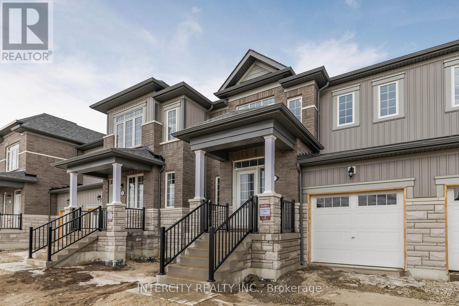Property at 7 AVALON DRIVE image 4