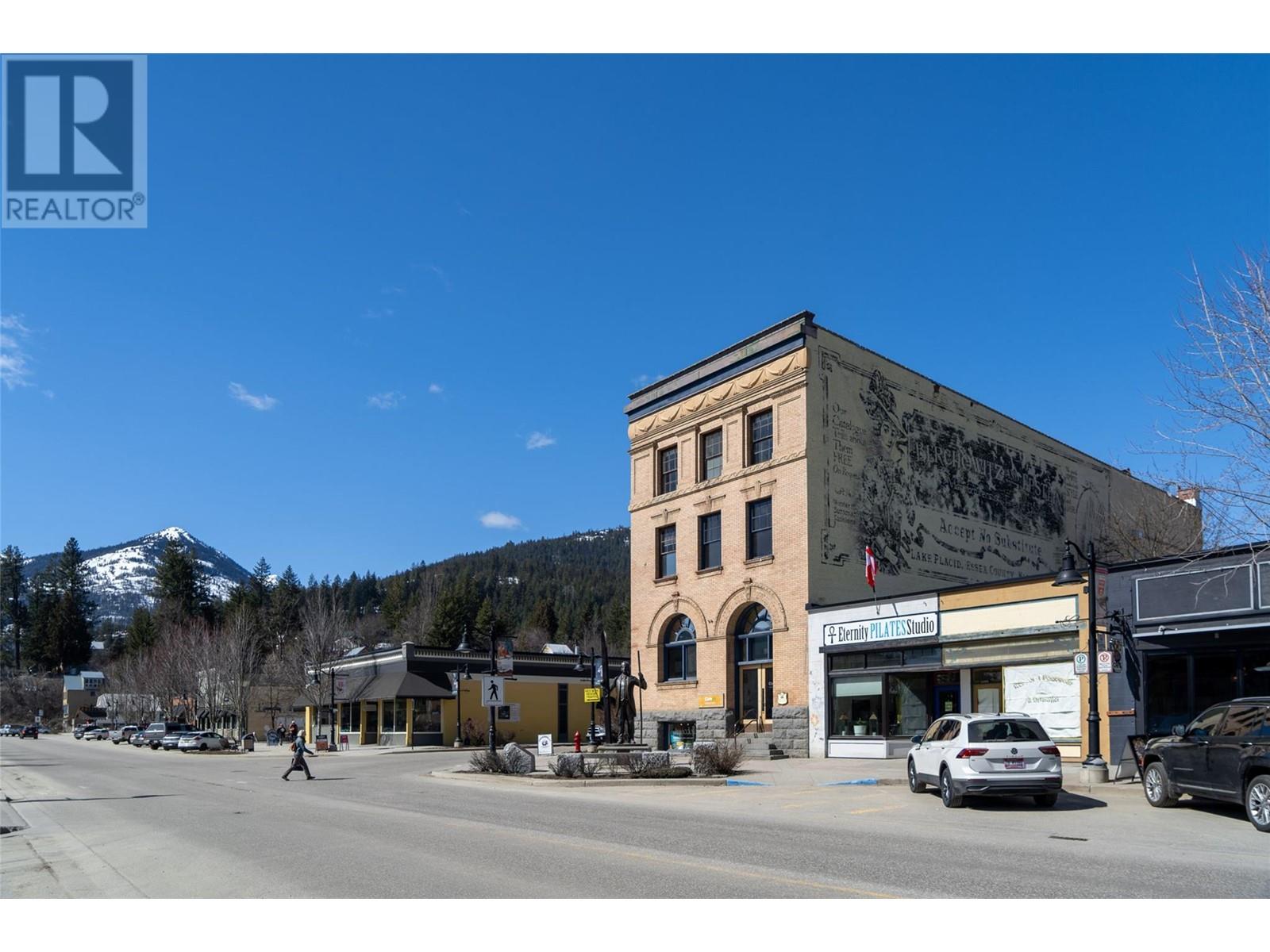 2004 Columbia Avenue, Rossland, British Columbia  V0G 1Y0 - Photo 65 - 10343854