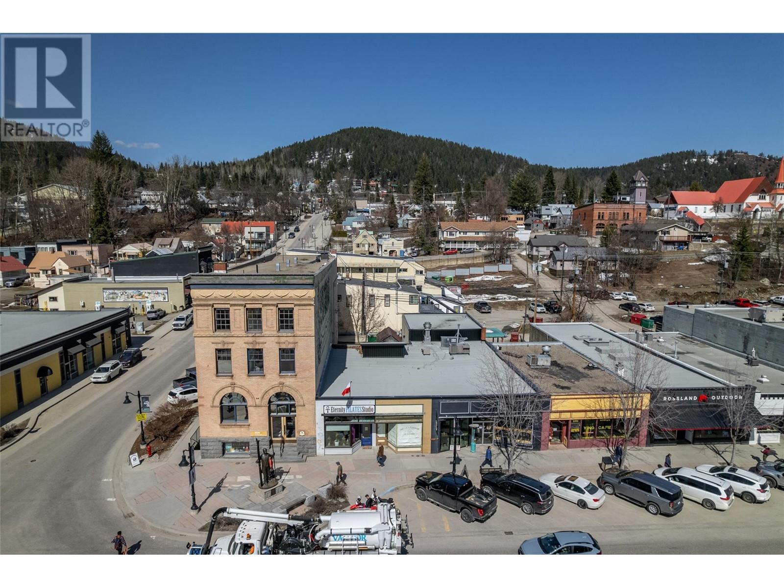 2004 Columbia Avenue, Rossland, British Columbia  V0G 1Y0 - Photo 67 - 10343854