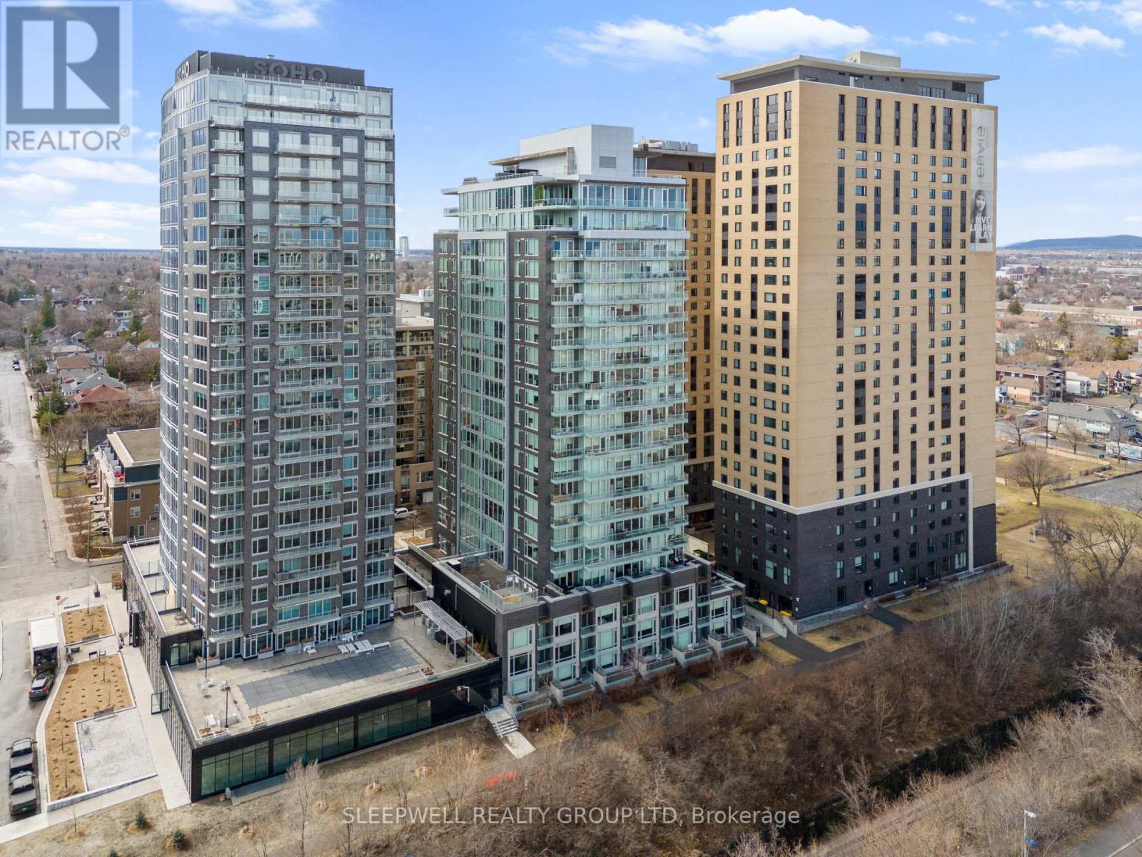 1501 - 111 Champagne Avenue S, Ottawa, Ontario  K1S 5V3 - Photo 2 - X12084838