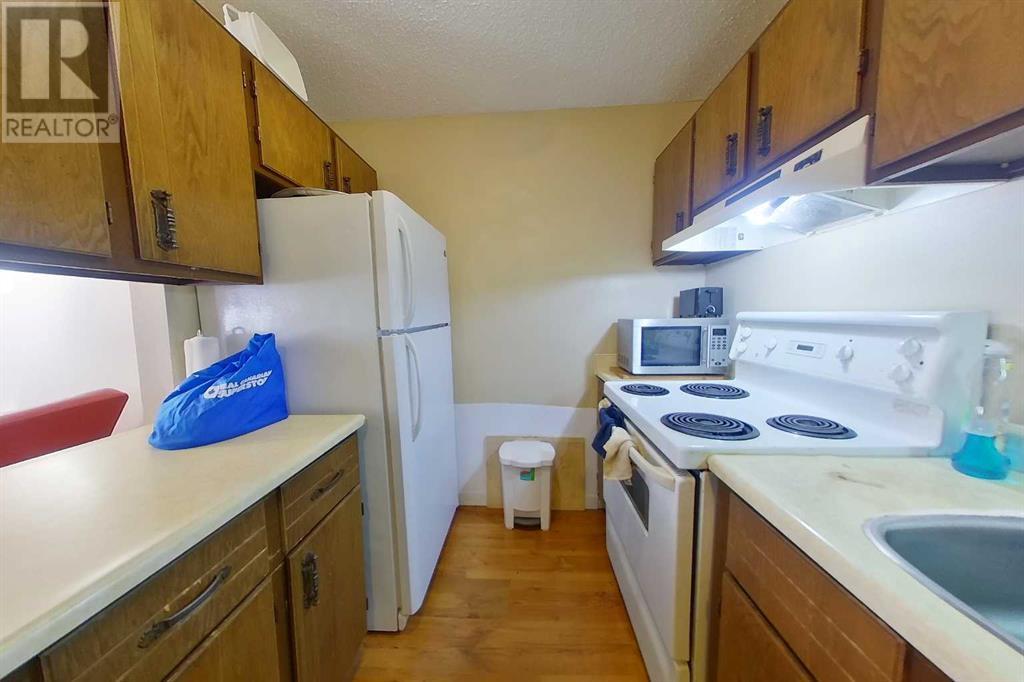 Property at 311, 14921 Macdonald Drive image 5