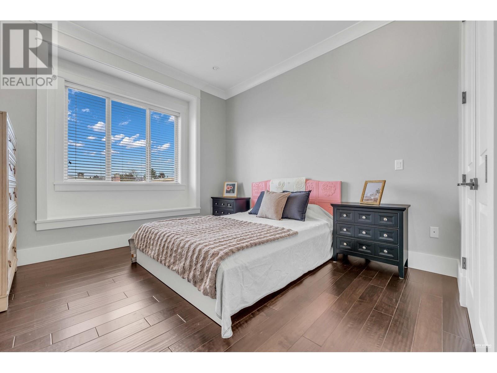 Listing Picture 29 of 37 : 3471 BLUNDELL ROAD, Richmond / 烈治文 - 魯藝地產 Yvonne Lu Group - MLS Medallion Club Member