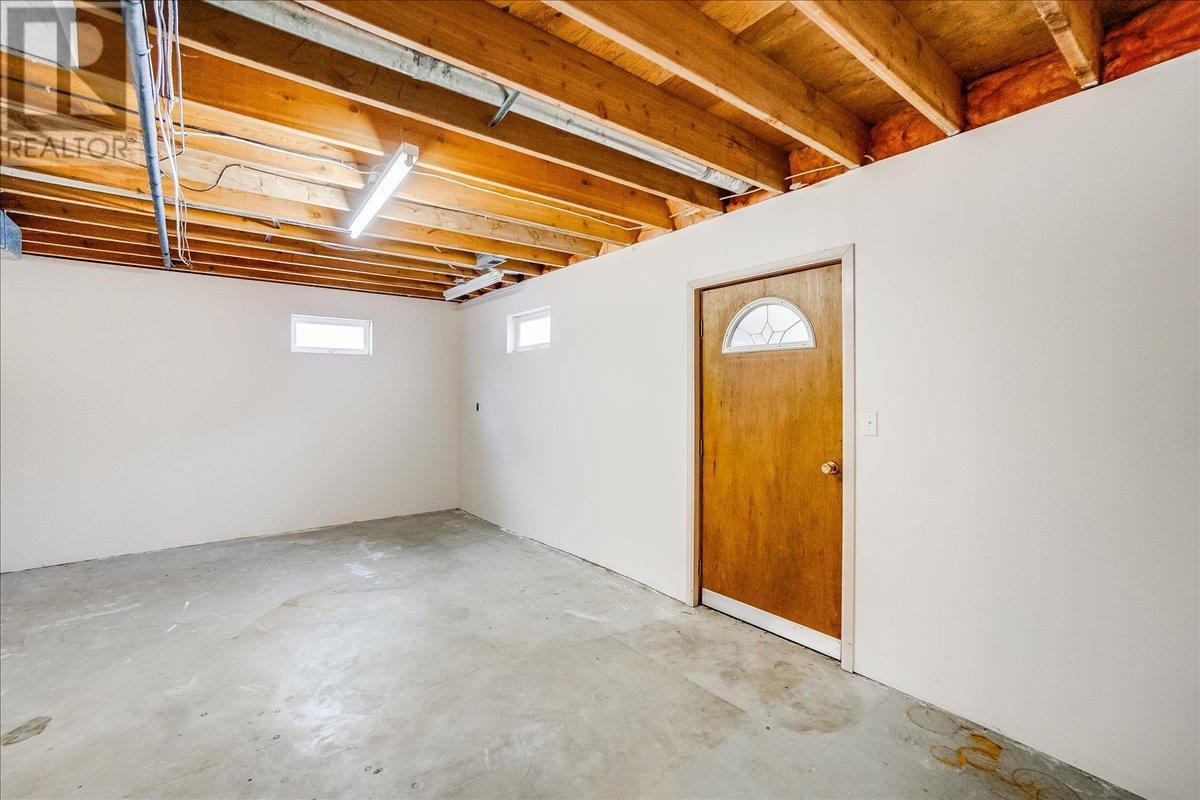 1013 Bridgeview Crescent, Ootischenia, British Columbia  V1N 4K9 - Photo 31 - 10335659