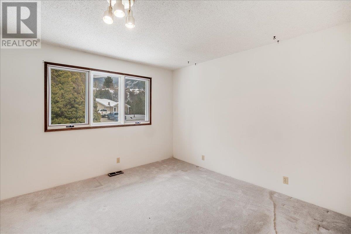 1013 Bridgeview Crescent, Ootischenia, British Columbia  V1N 4K9 - Photo 23 - 10335659