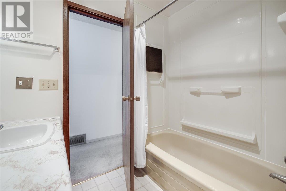 1013 Bridgeview Crescent, Ootischenia, British Columbia  V1N 4K9 - Photo 18 - 10335659