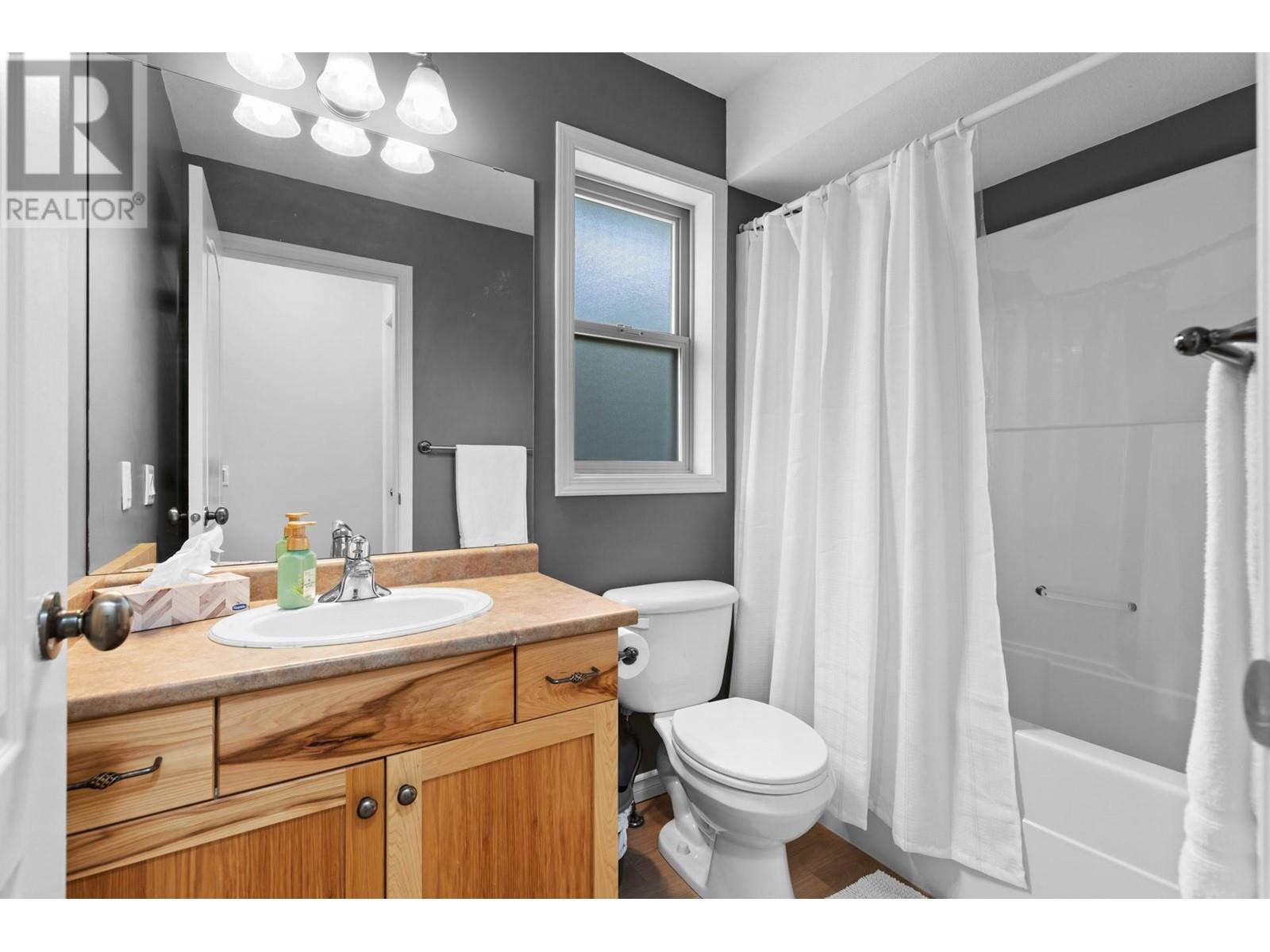 Property at 1528 Rosemeadow Drive image 4