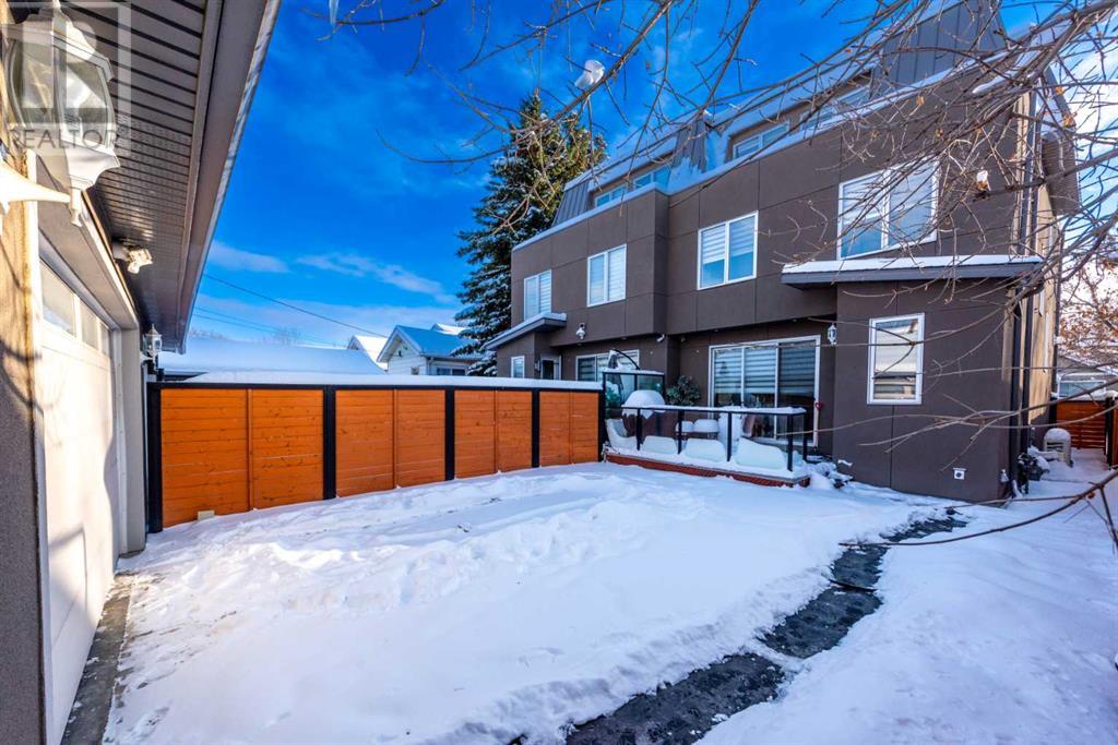 Property at 222 12 Avenue NE image 3