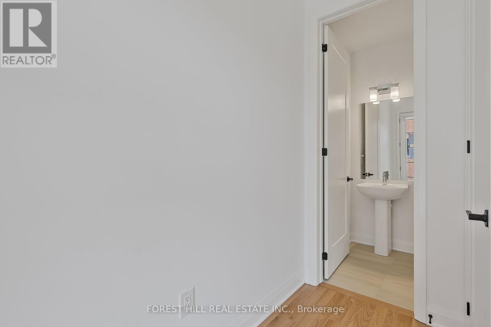 71 ALTON CRESCENT Vaughan (Uplands), ON L4J 8A2