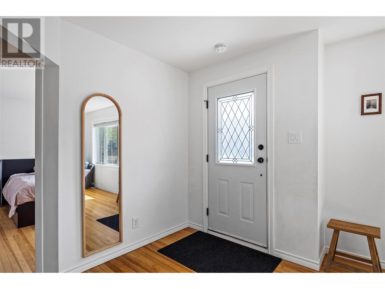 Property at 1242 Dominion Street image 3