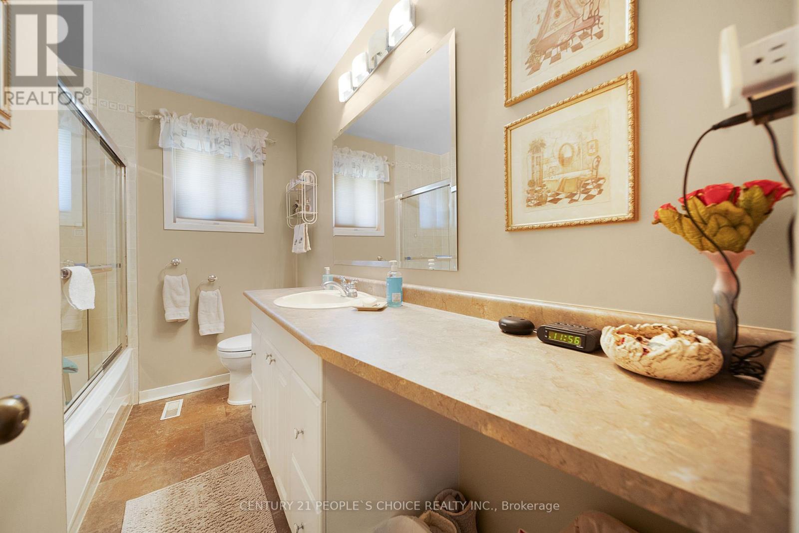 2374 Truscott Drive, Mississauga, Ontario  L5J 2B2 - Photo 18 - W12085186
