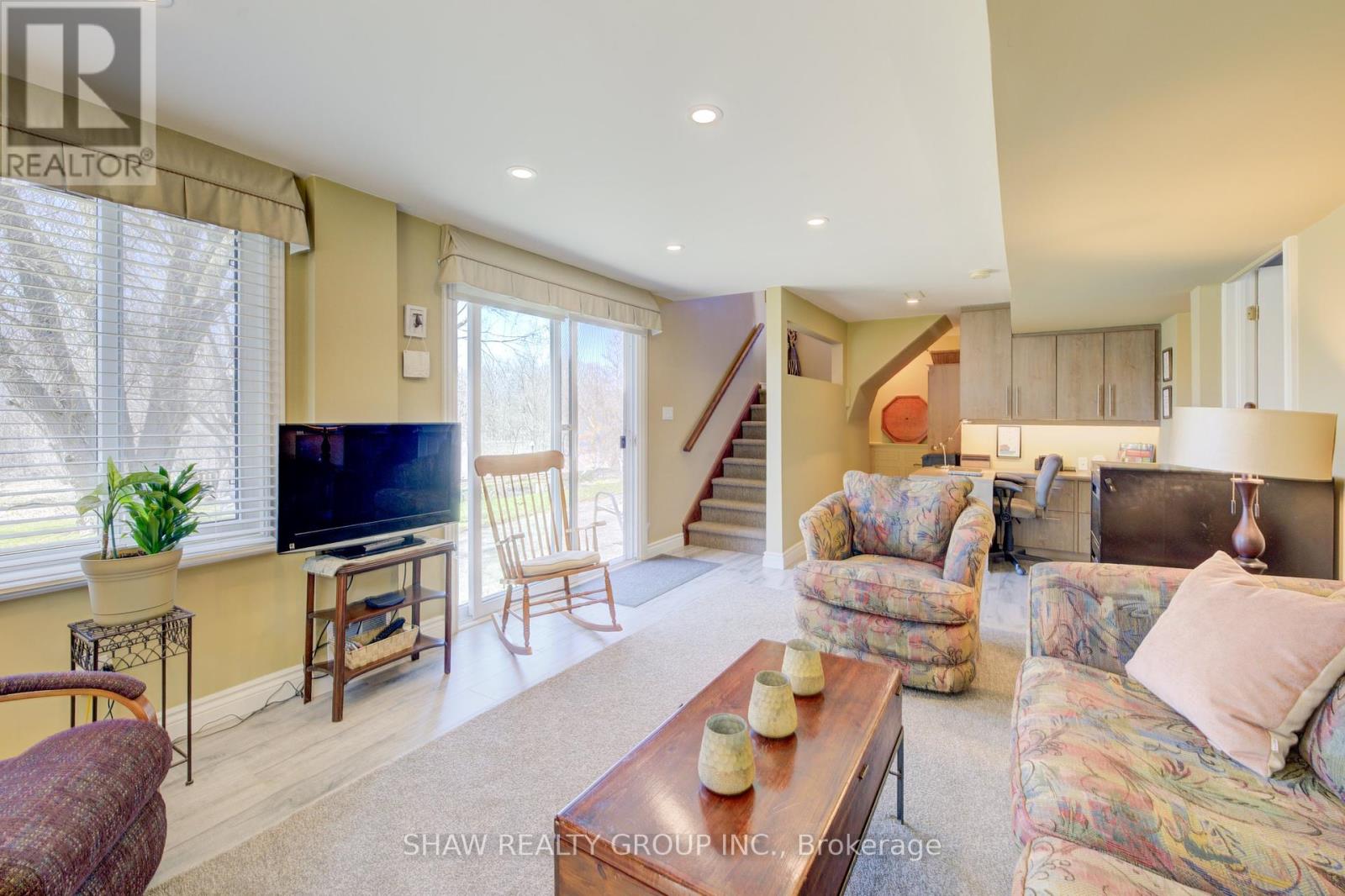 1276 Swan Street, North Dumfries, Ontario  N0B 1E0 - Photo 31 - X12086602