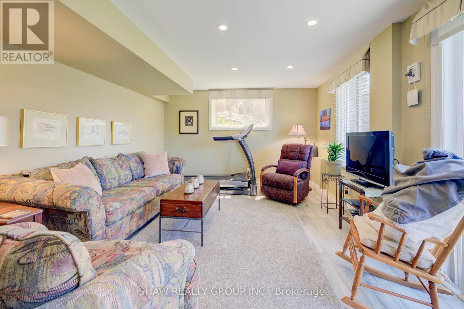 1276 Swan Street, North Dumfries, Ontario  N0B 1E0 - Photo 36 - X12086602