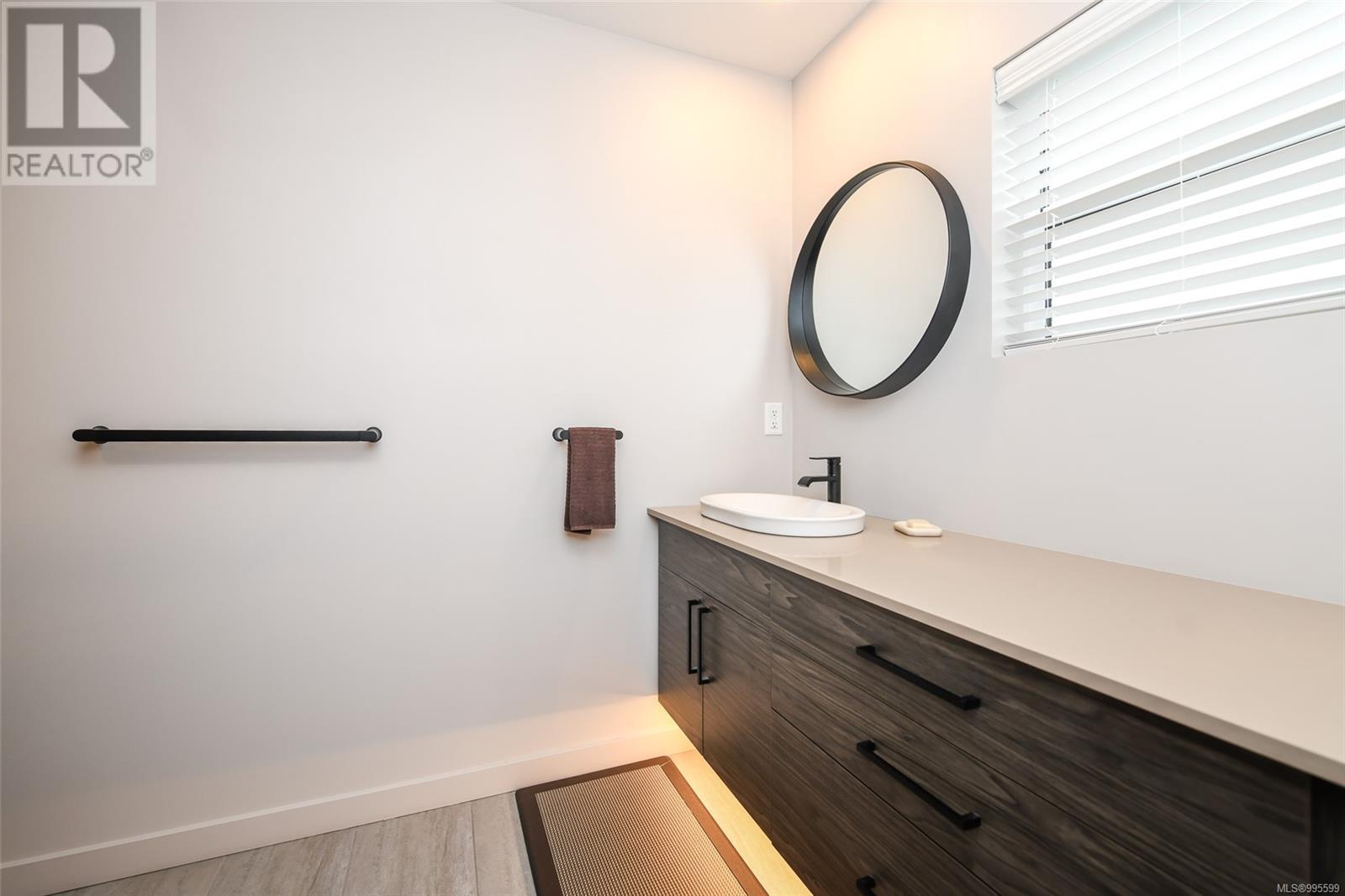 3 356 14th St, Courtenay, British Columbia  V9N 6P5 - Photo 40 - 995599