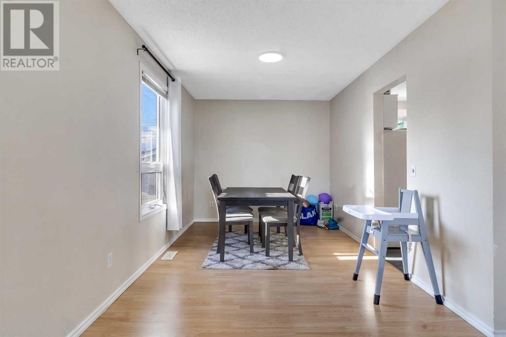348 Penworth Way Se, Calgary, Alberta  T2A 4G2 - Photo 6 - A2210118