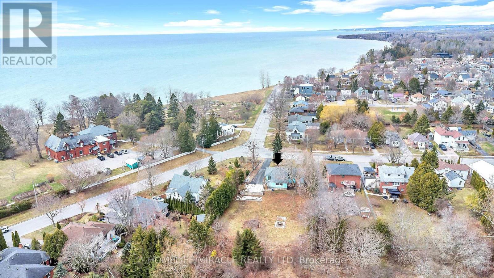 Property at 122 TREMAINE STREET image 2