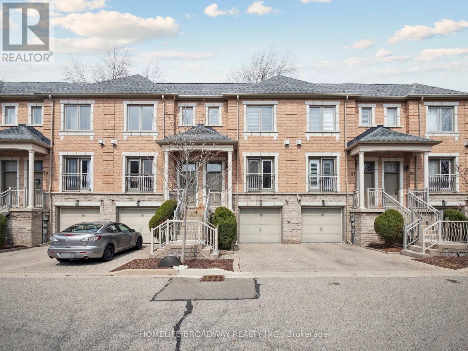Property at 28 - 9133 BAYVIEW AVENUE image 1
